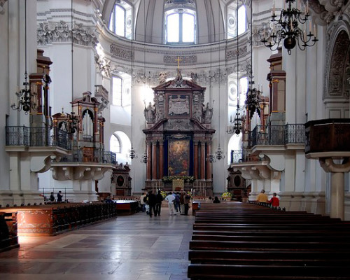 salzburg-cathedral-369307_640